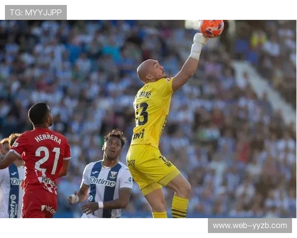 赫罗纳客场挑战马洛卡，中游球队状态波动定胜负
